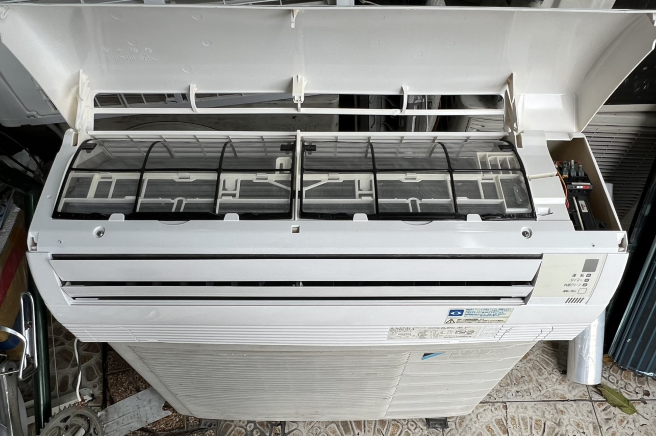 z3413656078989_3495866945f12434933bd13ca6dc29c8